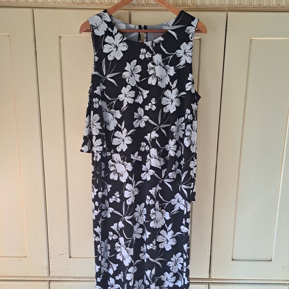 Chico's Flighty Floral Black and White women's maxi dress Sz 2